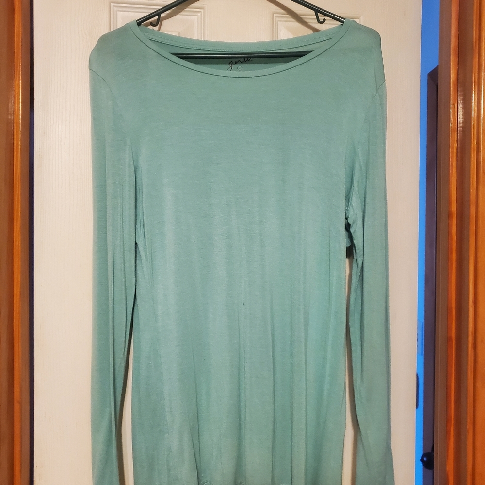 Large Blue long sleeve soft shirt